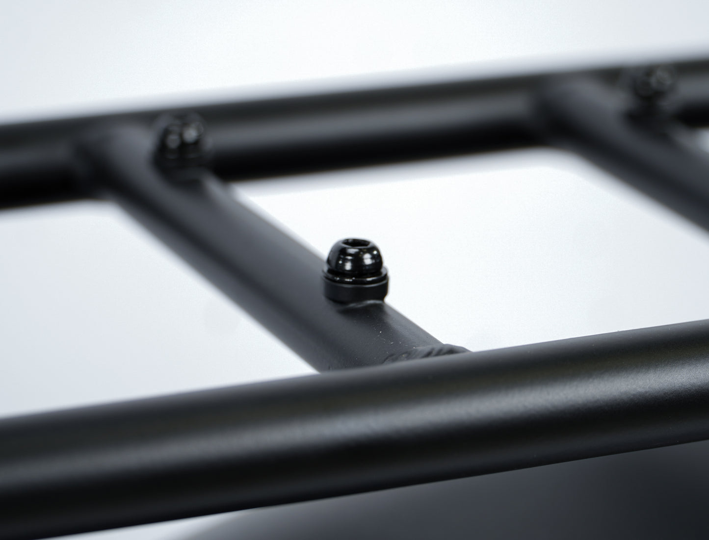 Everyday EverEasy electric cargo bike high capacity cargo rack